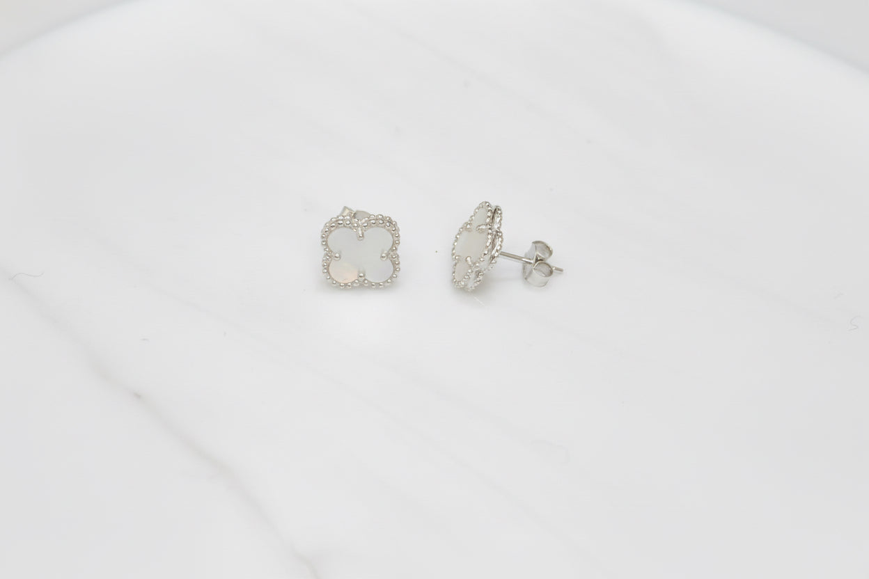 Aretes de trébol